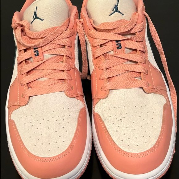 Jordan 1 Low - Light Madder Root - Picture 2 of 5